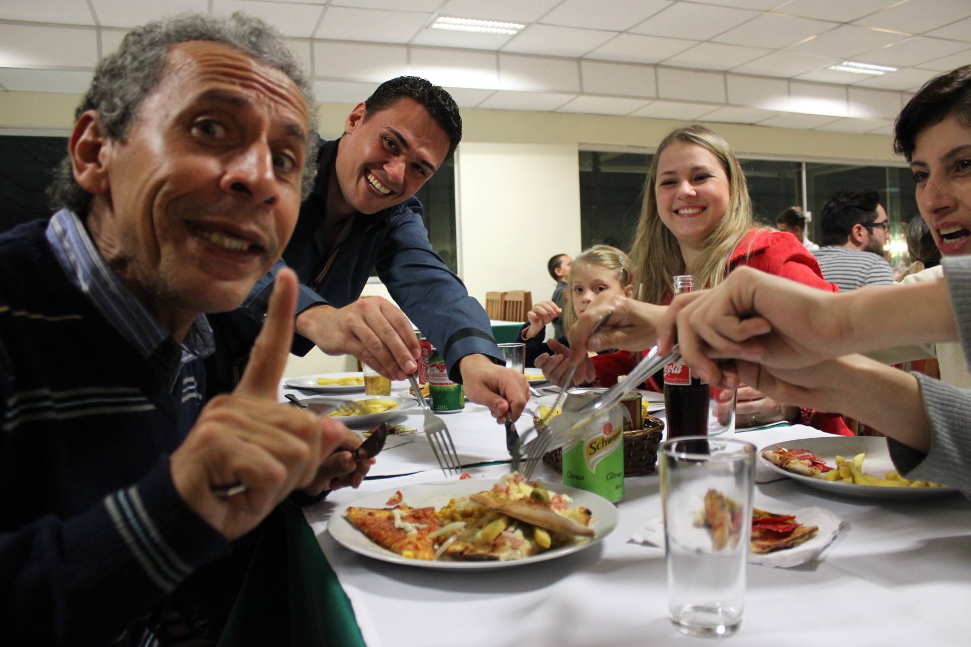 Confraternização dos Grupos Familiares - Dia dos Namorados